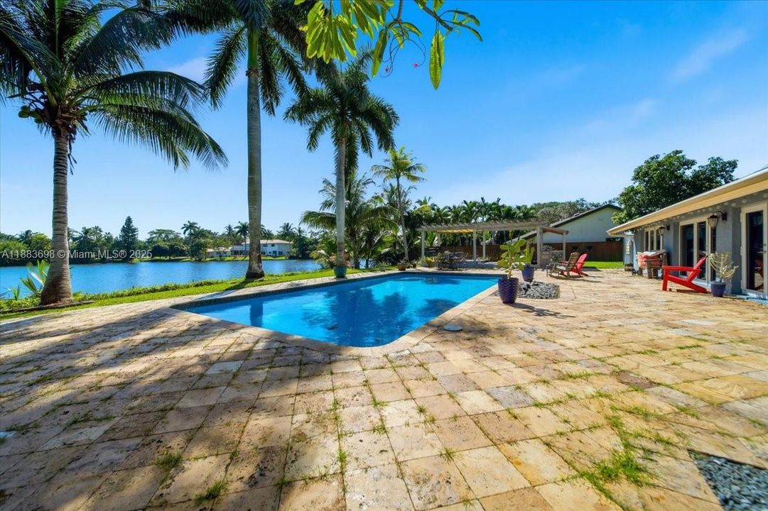 For Sale: $1,090,000 (4 beds, 3 baths, 2465 Square Feet)