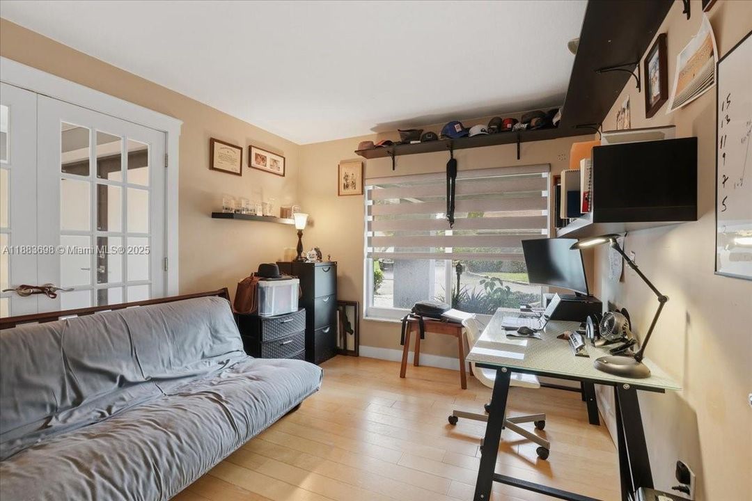 For Sale: $1,090,000 (4 beds, 3 baths, 2465 Square Feet)