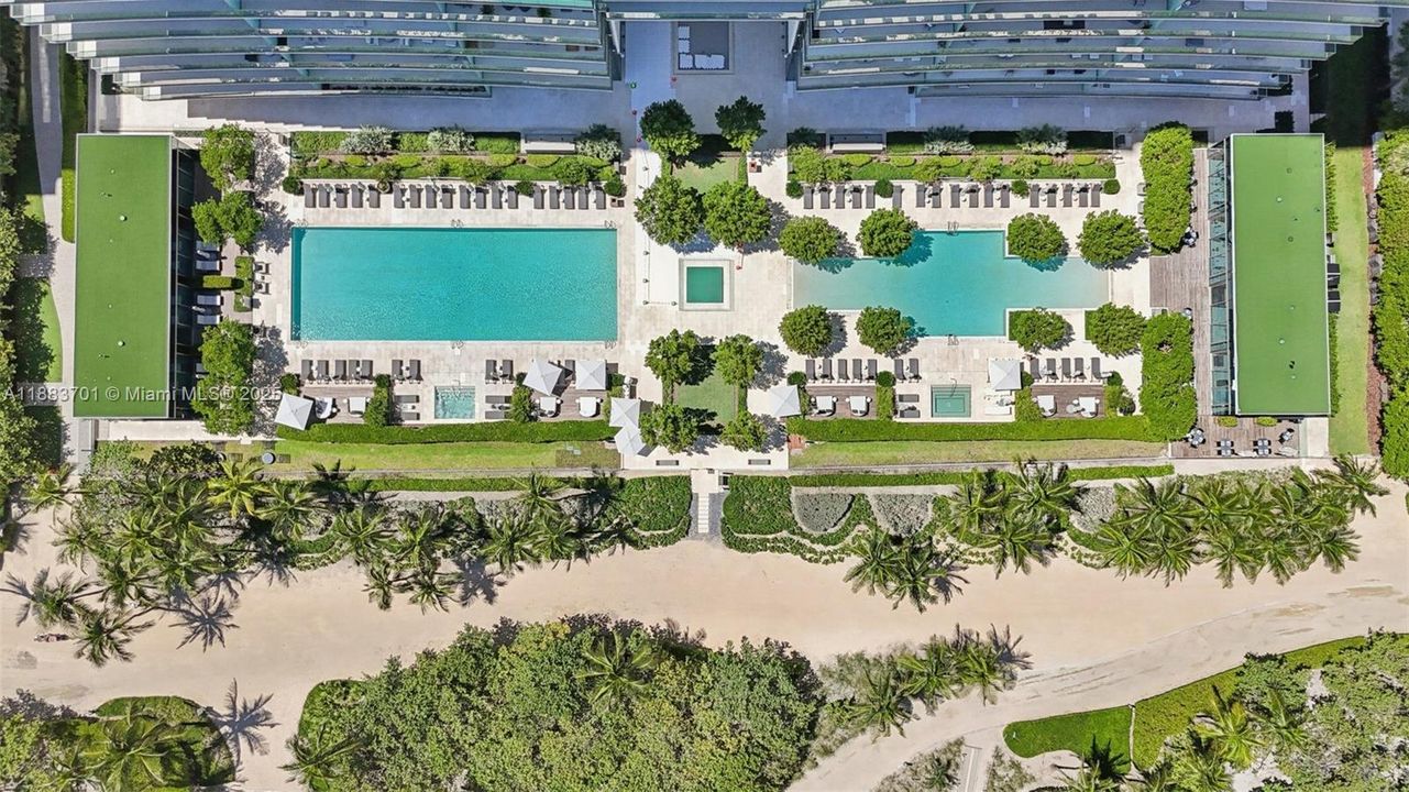 На продажу: $10,950,000 (3 спален, 4 ванн, 3264 Квадратных фут)