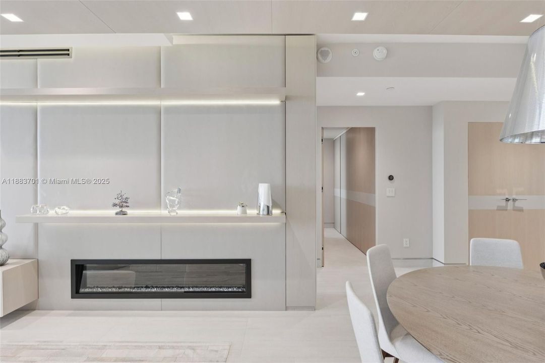 На продажу: $10,950,000 (3 спален, 4 ванн, 3264 Квадратных фут)