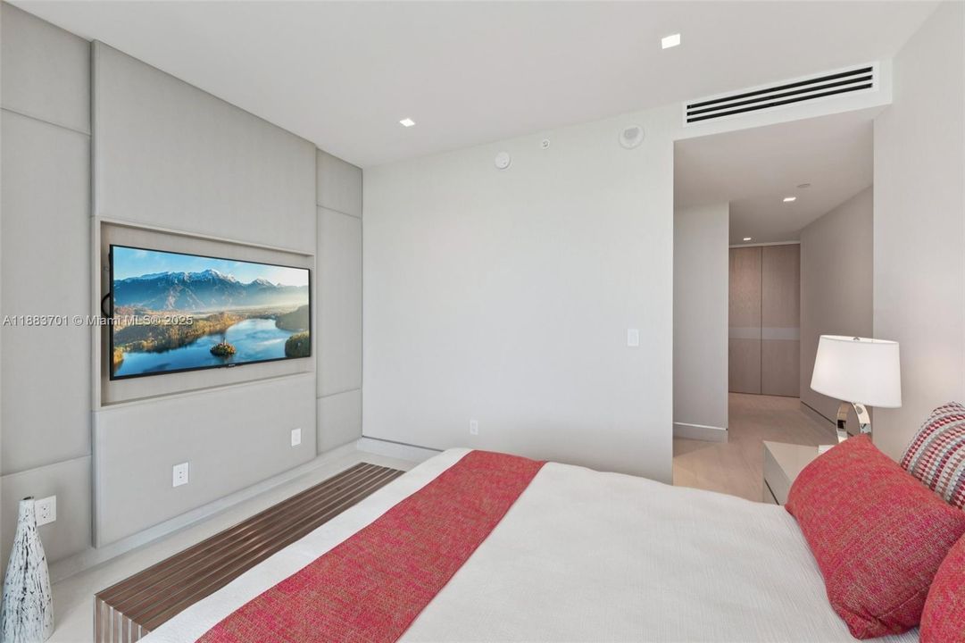 На продажу: $10,950,000 (3 спален, 4 ванн, 3264 Квадратных фут)