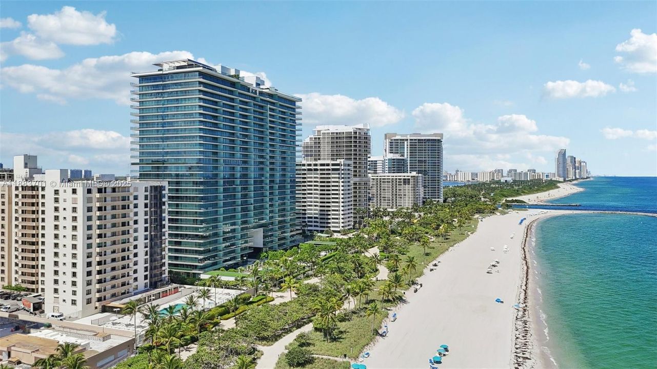 На продажу: $10,950,000 (3 спален, 4 ванн, 3264 Квадратных фут)