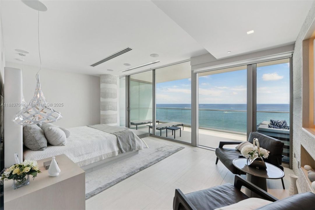 На продажу: $10,950,000 (3 спален, 4 ванн, 3264 Квадратных фут)