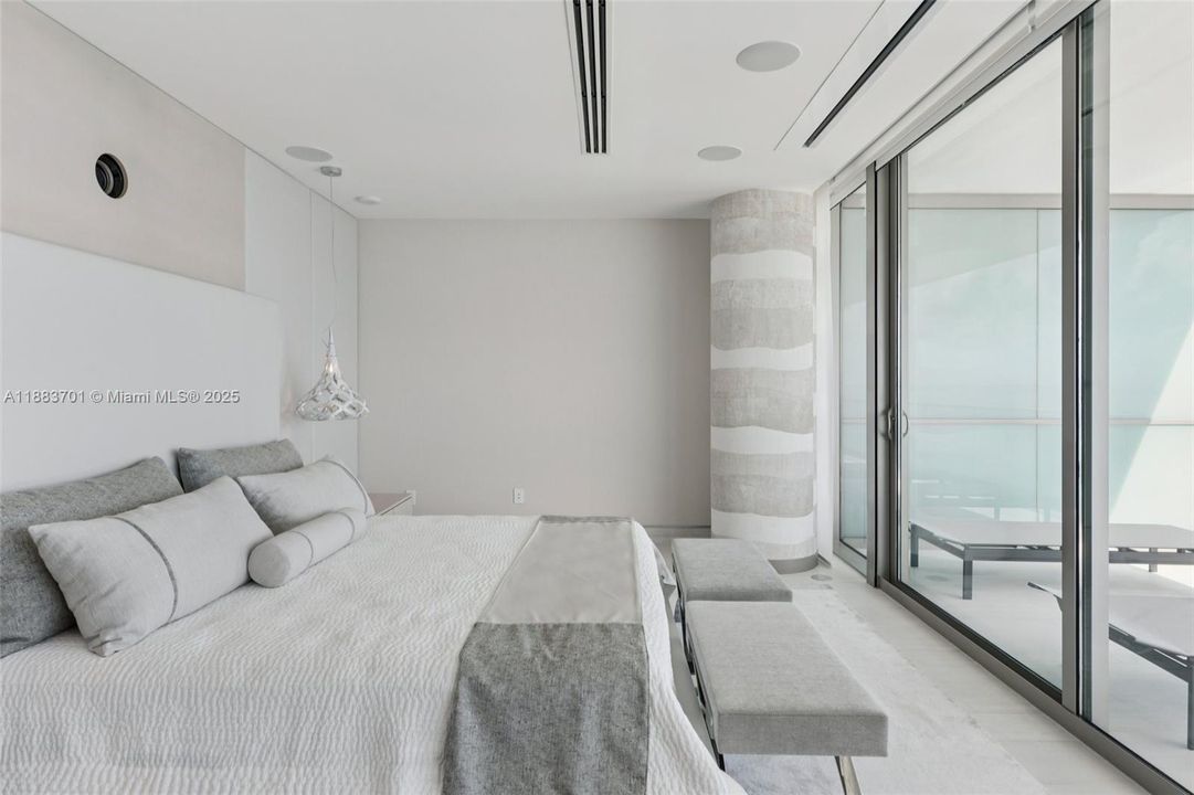 На продажу: $10,950,000 (3 спален, 4 ванн, 3264 Квадратных фут)