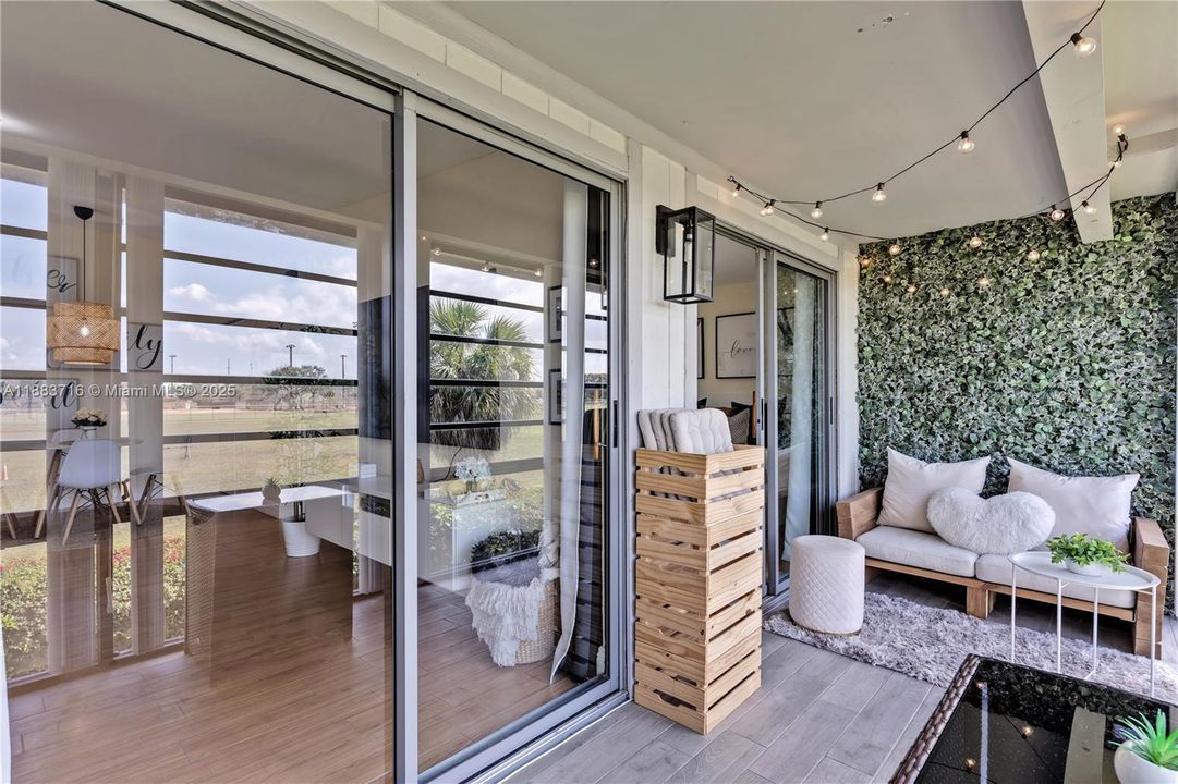 最近租的: $1,900 (1 贝兹, 1 浴室, 650 平方英尺)