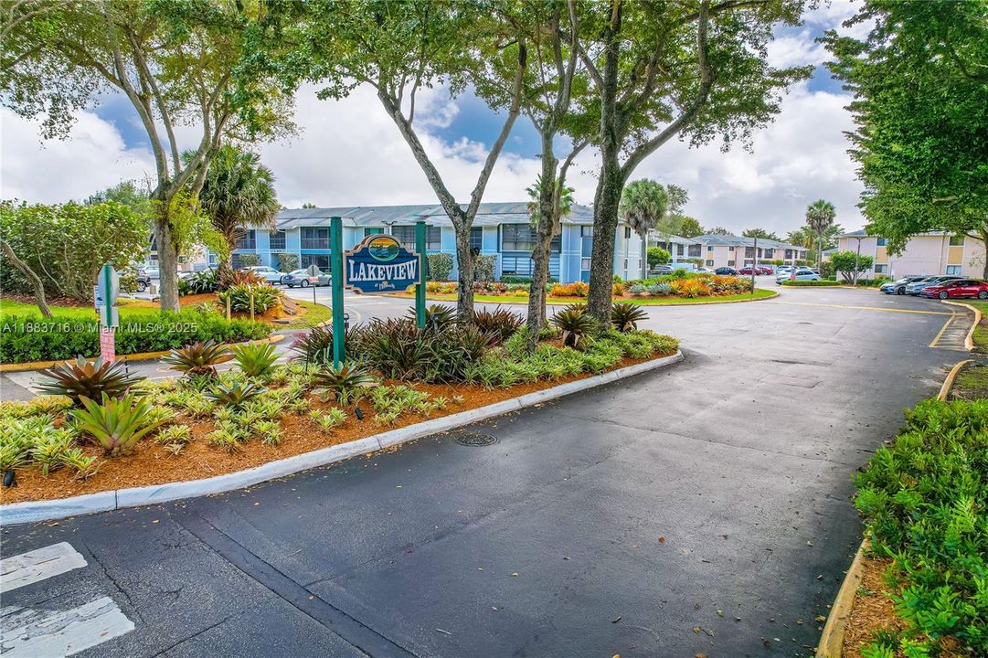 最近租的: $1,900 (1 贝兹, 1 浴室, 650 平方英尺)