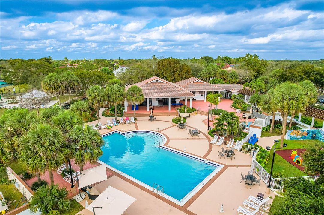 最近租的: $1,900 (1 贝兹, 1 浴室, 650 平方英尺)