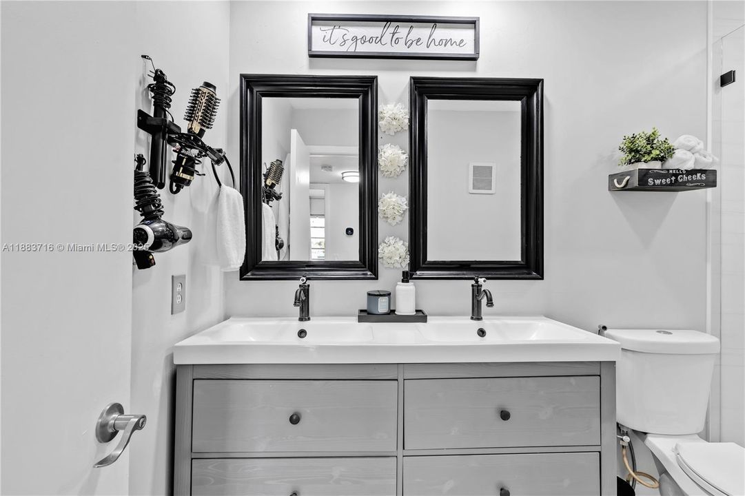 最近租的: $1,900 (1 贝兹, 1 浴室, 650 平方英尺)