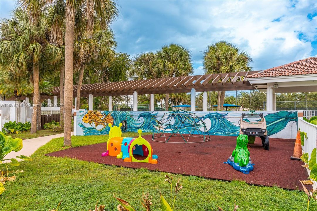 最近租的: $1,900 (1 贝兹, 1 浴室, 650 平方英尺)