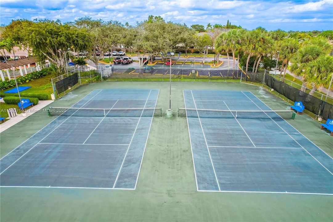 最近租的: $1,900 (1 贝兹, 1 浴室, 650 平方英尺)