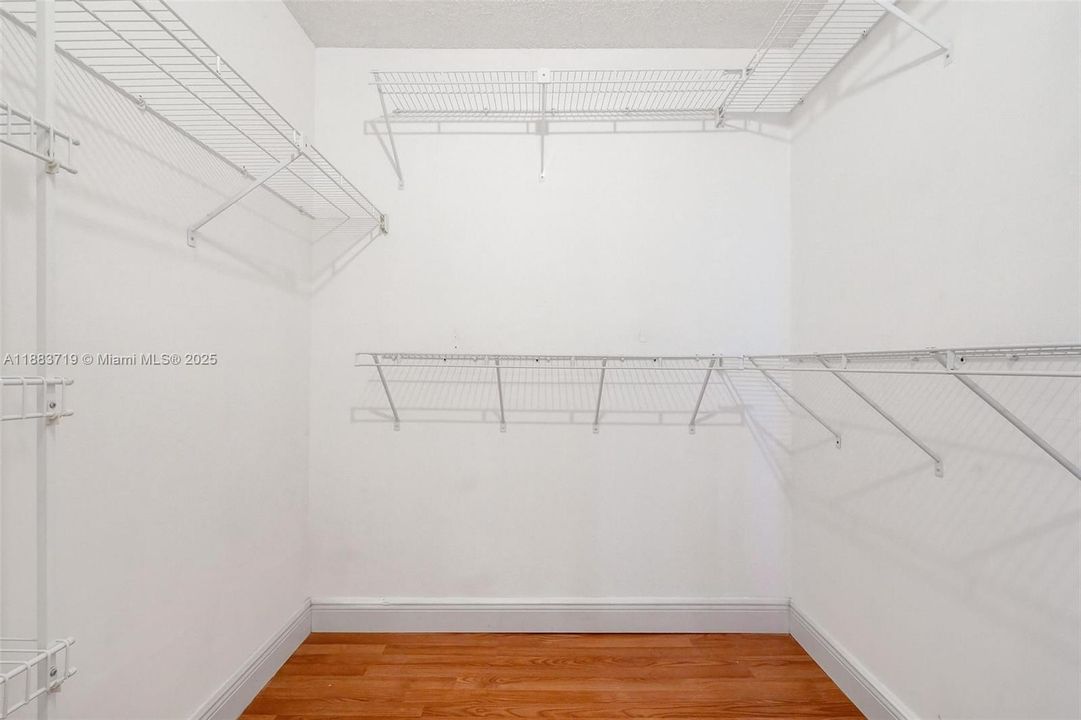 En Venta: $339,000 (3 camas, 2 baños, 1580 Pies cuadrados)