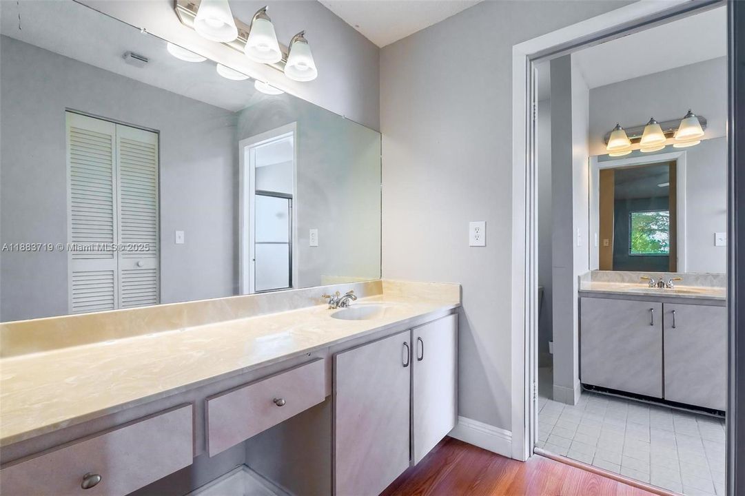 En Venta: $339,000 (3 camas, 2 baños, 1580 Pies cuadrados)