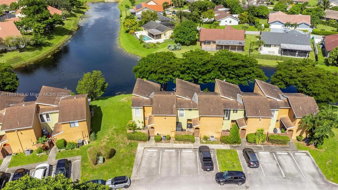 En Venta: $339,000 (3 camas, 2 baños, 1580 Pies cuadrados)