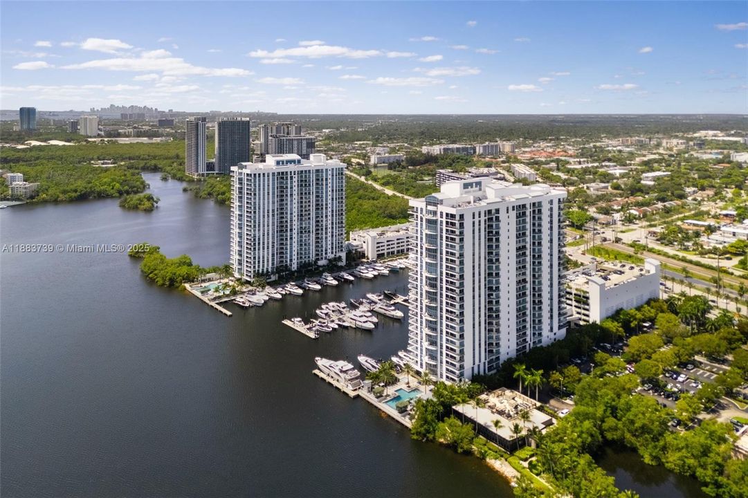 For Rent: $12,500 (3 beds, 3 baths, 2219 Square Feet)