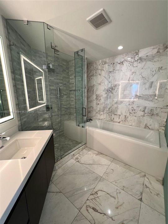 For Sale: $959,000 (2 beds, 3 baths, 1491 Square Feet)