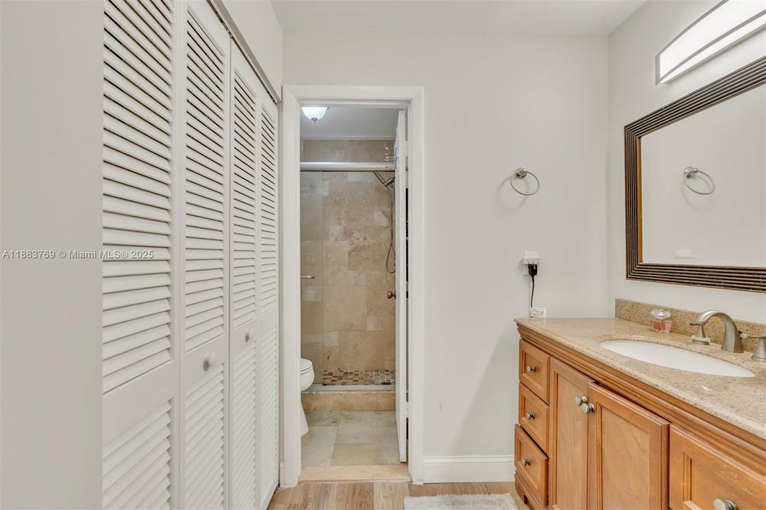 待售: $379,900 (3 贝兹, 2 浴室, 1427 平方英尺)