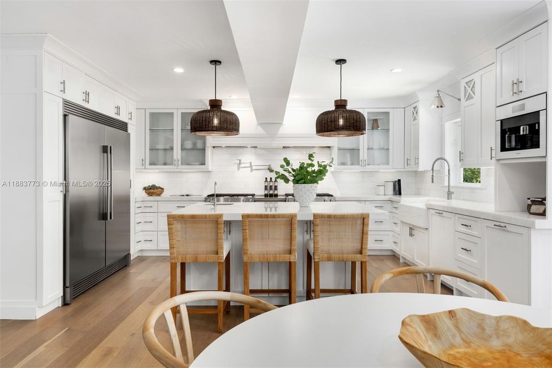 For Sale: $5,200,000 (4 beds, 4 baths, 3601 Square Feet)