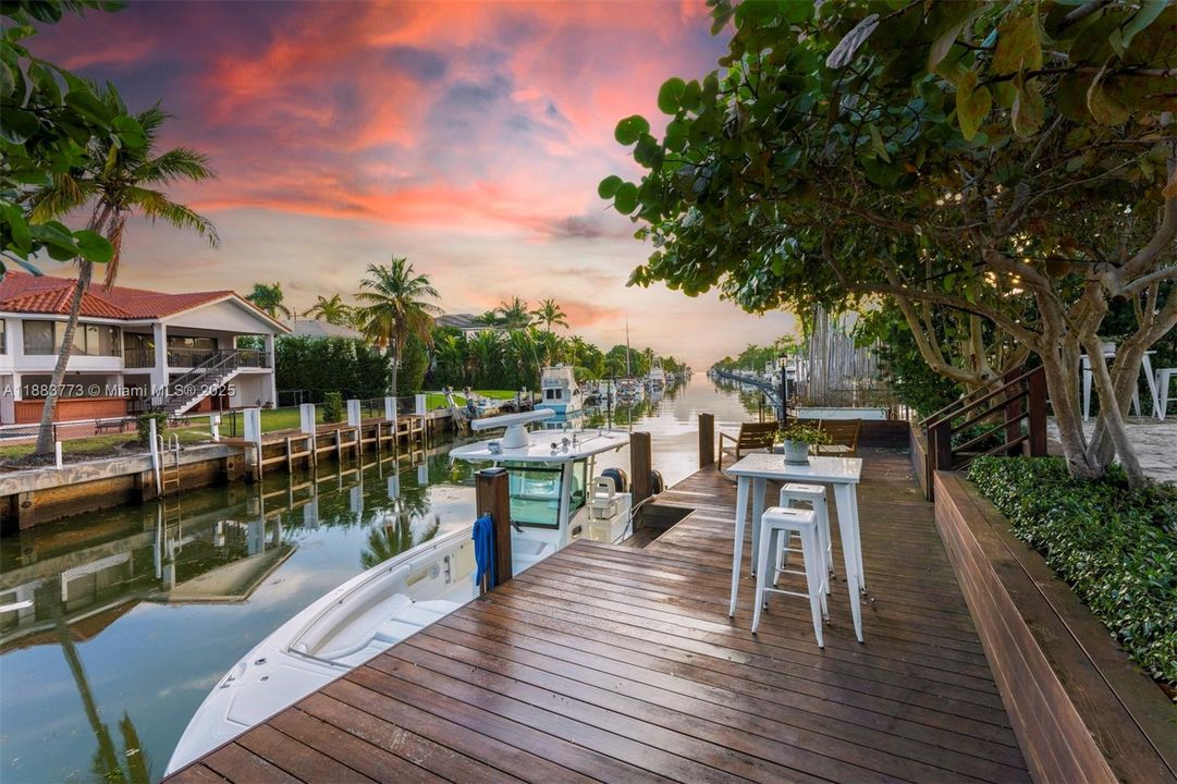 For Sale: $5,200,000 (4 beds, 4 baths, 3601 Square Feet)