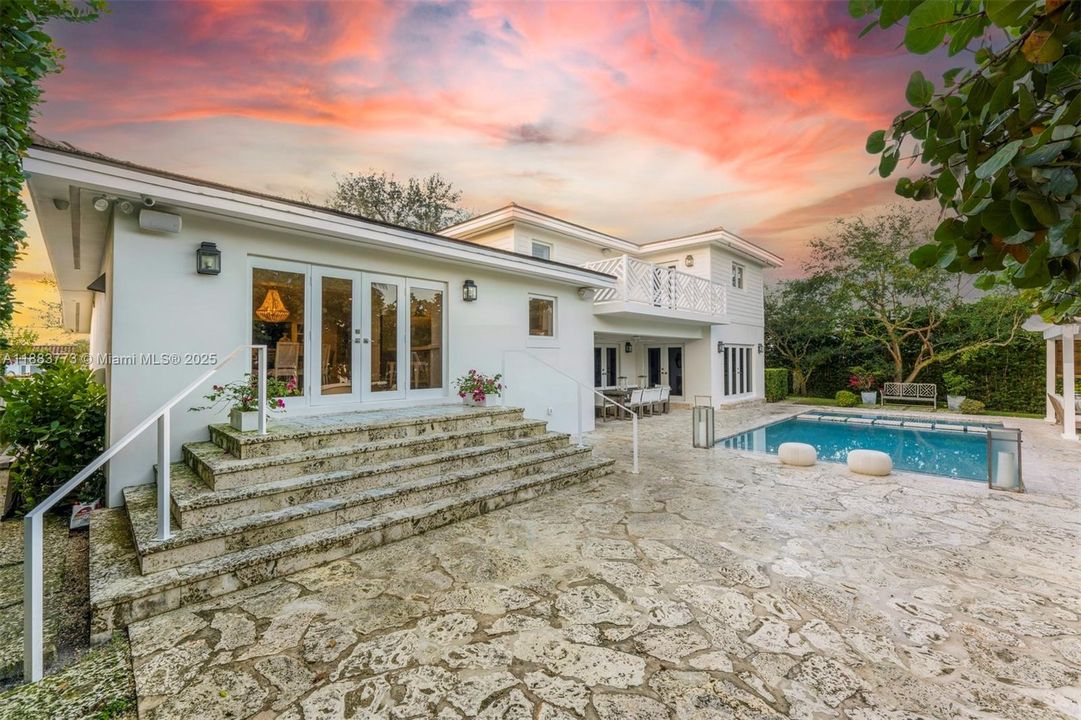 For Sale: $5,200,000 (4 beds, 4 baths, 3601 Square Feet)