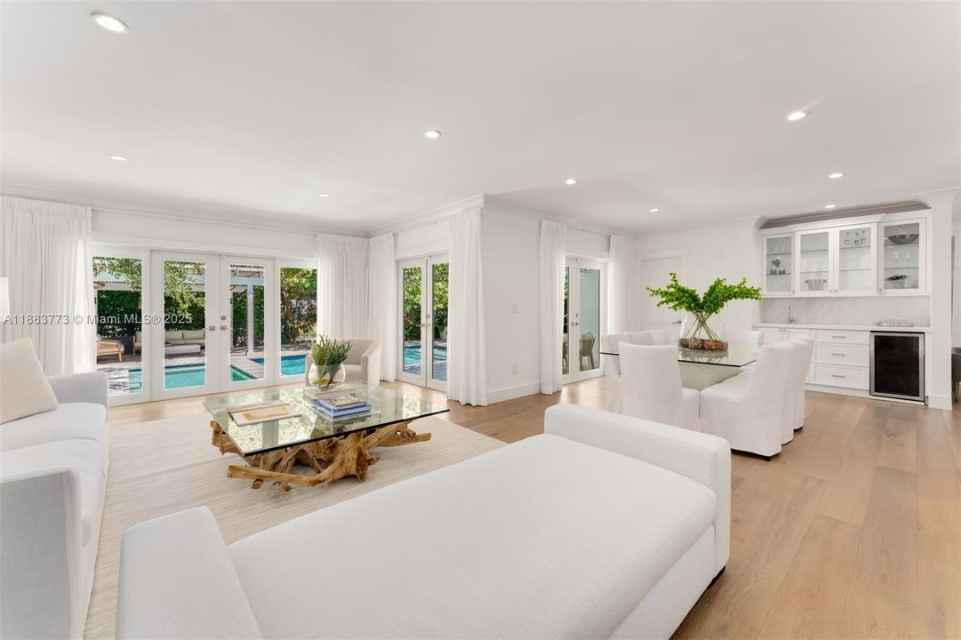 For Sale: $5,200,000 (4 beds, 4 baths, 3601 Square Feet)