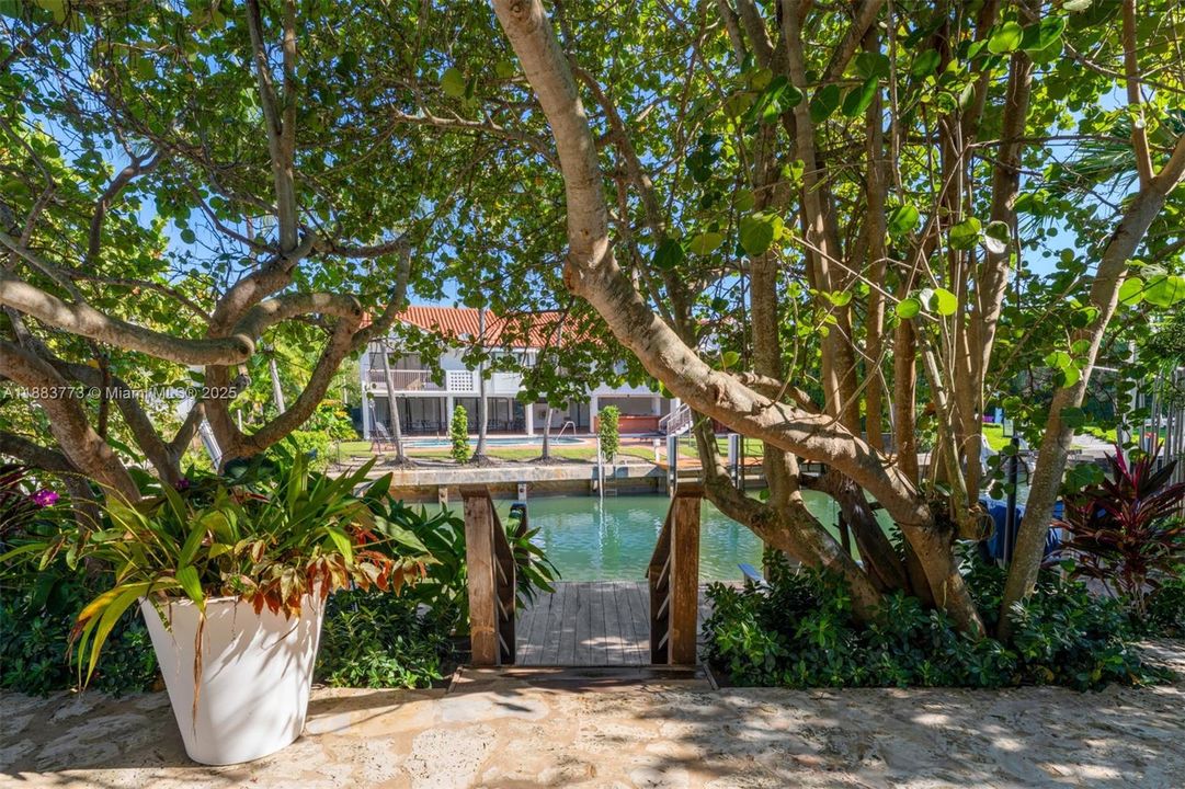 For Sale: $5,200,000 (4 beds, 4 baths, 3601 Square Feet)