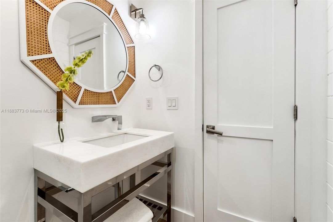 For Sale: $5,200,000 (4 beds, 4 baths, 3601 Square Feet)