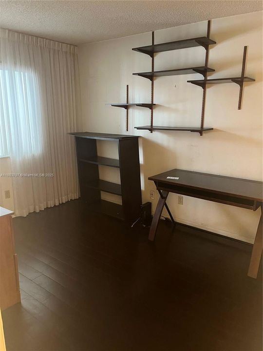 Activo con contrato: $259,000 (3 camas, 2 baños, 1194 Pies cuadrados)