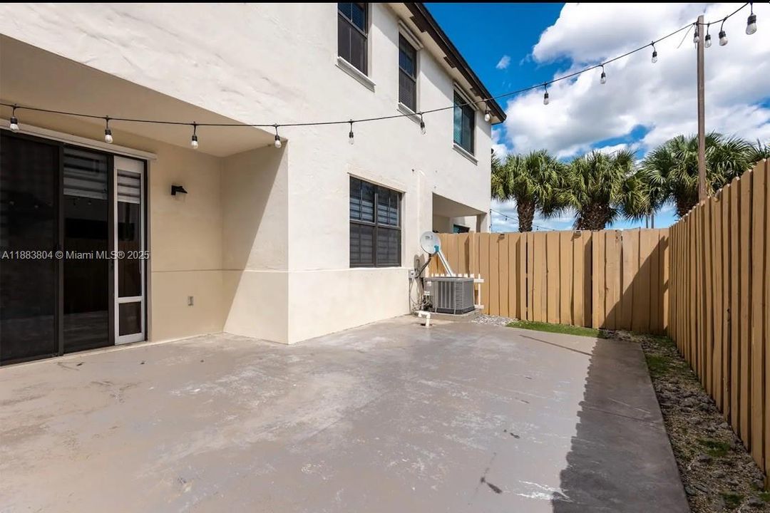 На продажу: $539,000 (4 спален, 3 ванн, 2213 Квадратных фут)