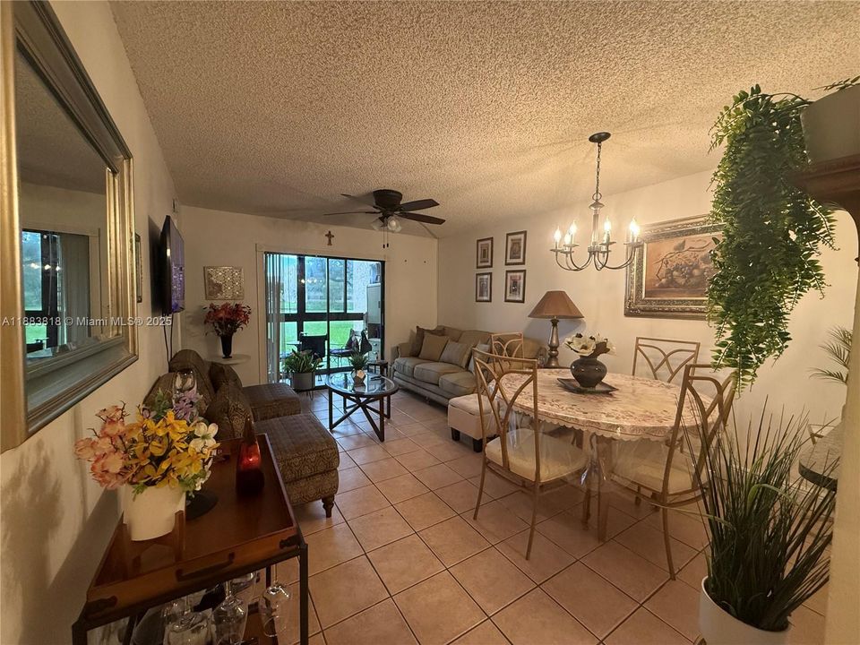 На продажу: $82,000 (1 спален, 1 ванн, 795 Квадратных фут)