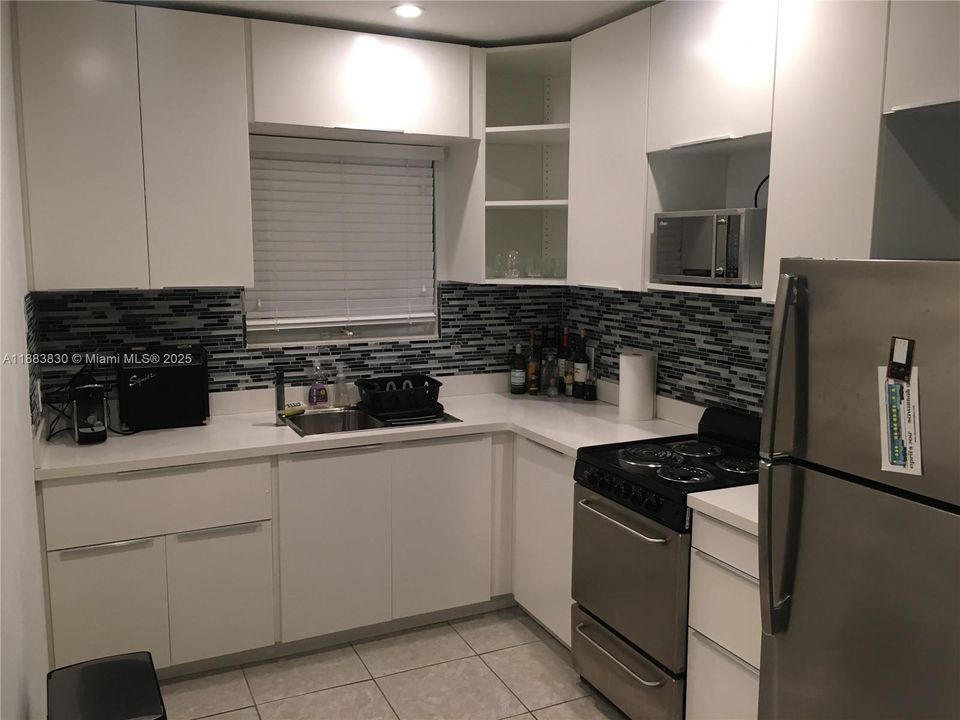 For Sale: $267,000 (0 beds, 1 baths, 400 Square Feet)