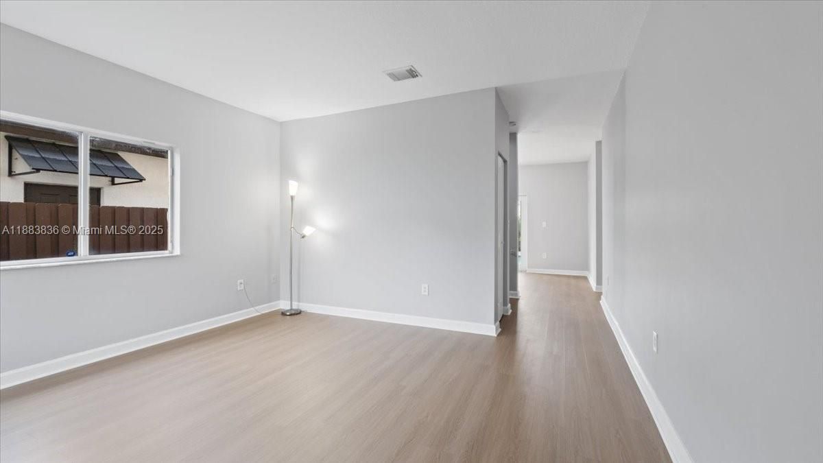 Недавно арендовано: $3,800 (4 спален, 2 ванн, 2030 Квадратных фут)