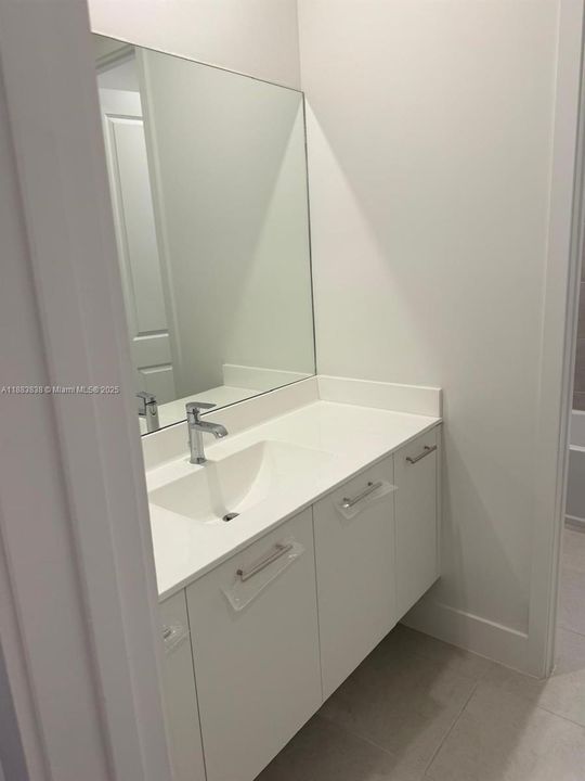 В аренду: $6,600 (4 спален, 3 ванн, 3263 Квадратных фут)