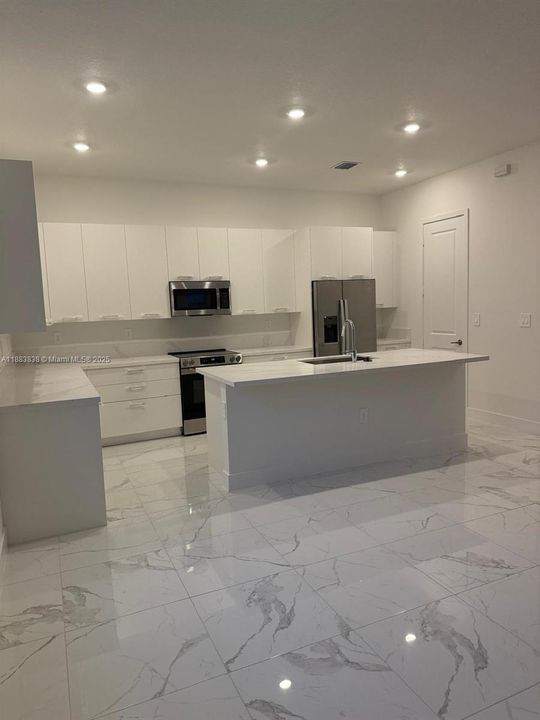 В аренду: $6,600 (4 спален, 3 ванн, 3263 Квадратных фут)