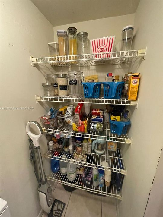 Activo con contrato: $290,000 (2 camas, 2 baños, 965 Pies cuadrados)