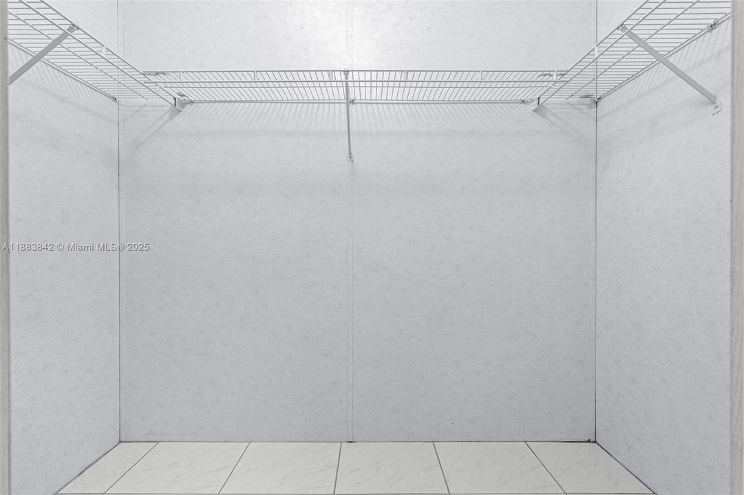 待售: $565,000 (4 贝兹, 2 浴室, 1632 平方英尺)