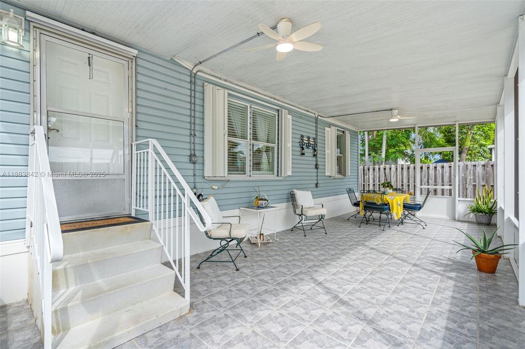 待售: $565,000 (4 贝兹, 2 浴室, 1632 平方英尺)