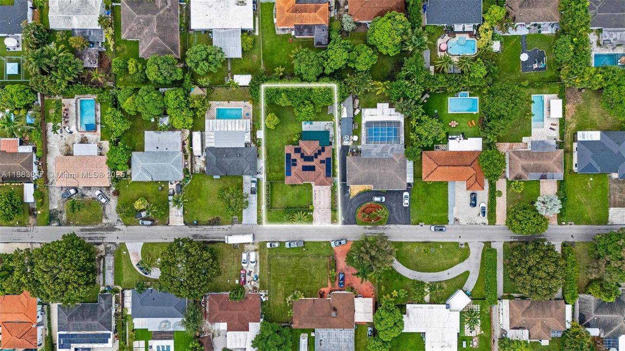 合同活跃: $875,000 (3 贝兹, 2 浴室, 1676 平方英尺)