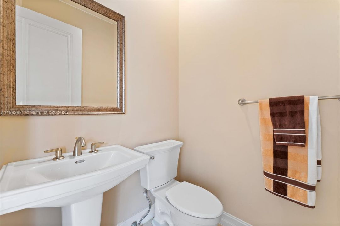 待售: $1,799,900 (5 贝兹, 3 浴室, 3192 平方英尺)