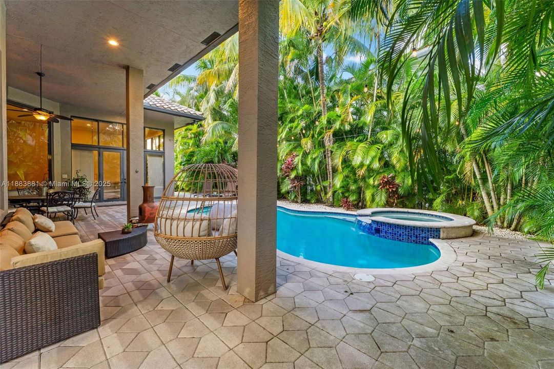 待售: $1,799,900 (5 贝兹, 3 浴室, 3192 平方英尺)