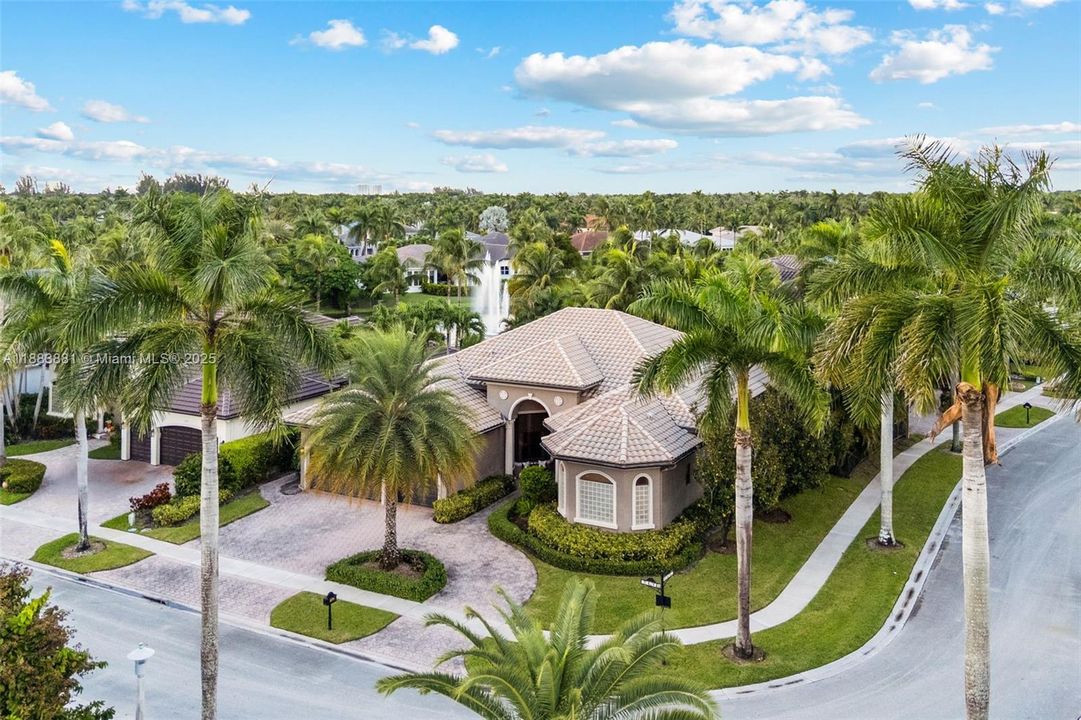 待售: $1,799,900 (5 贝兹, 3 浴室, 3192 平方英尺)