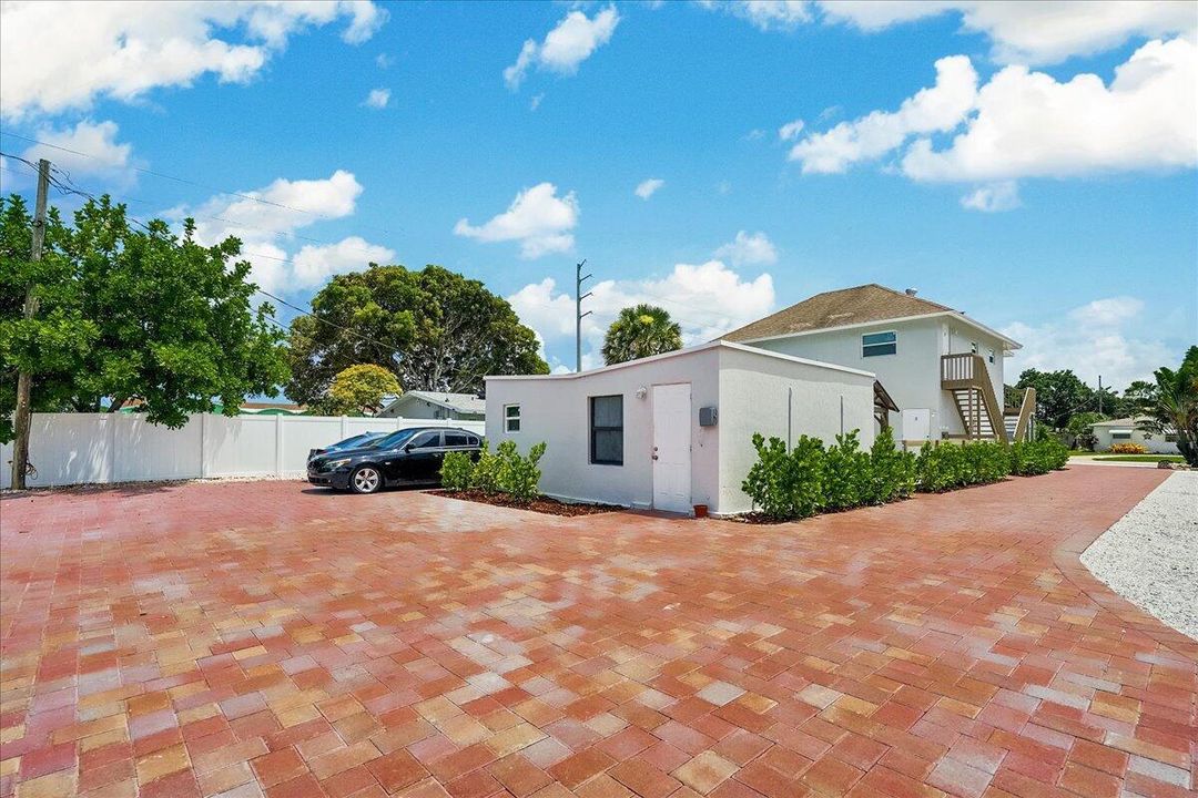 40-305 Cypress Drive-40
