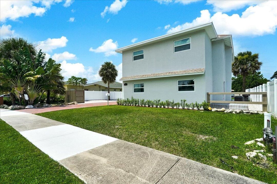 14-305 Cypress Drive-14