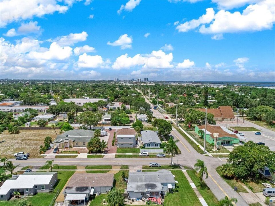 10-305 Cypress Drive-10