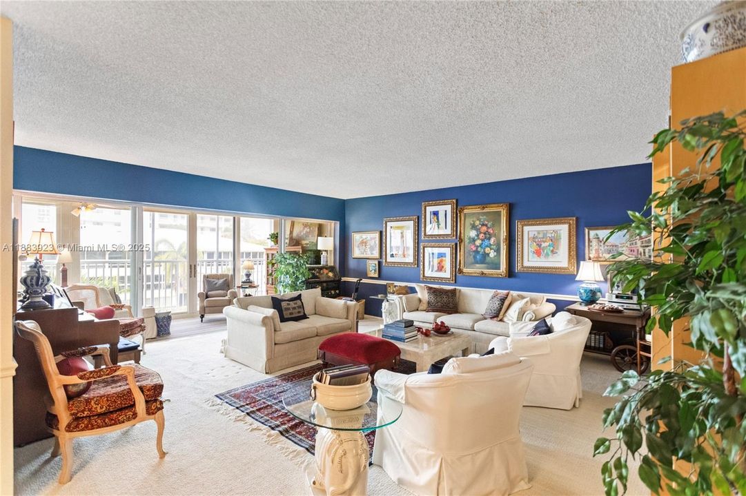 Vendido Recientemente: $425,000 (2 camas, 2 baños, 1295 Pies cuadrados)