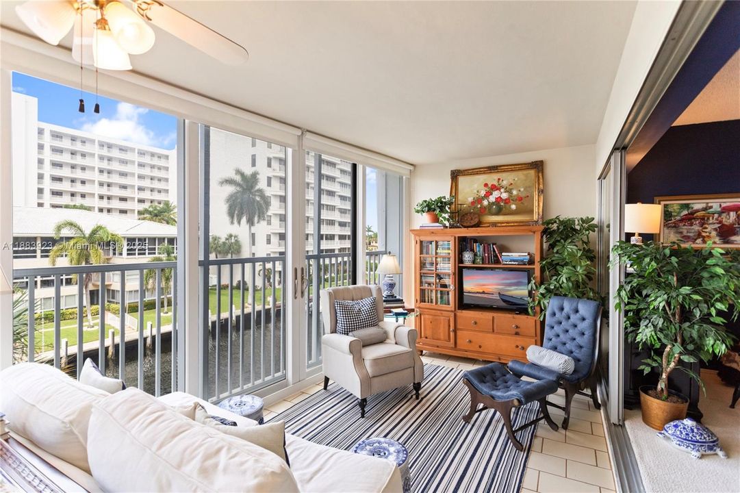 Vendido Recientemente: $425,000 (2 camas, 2 baños, 1295 Pies cuadrados)