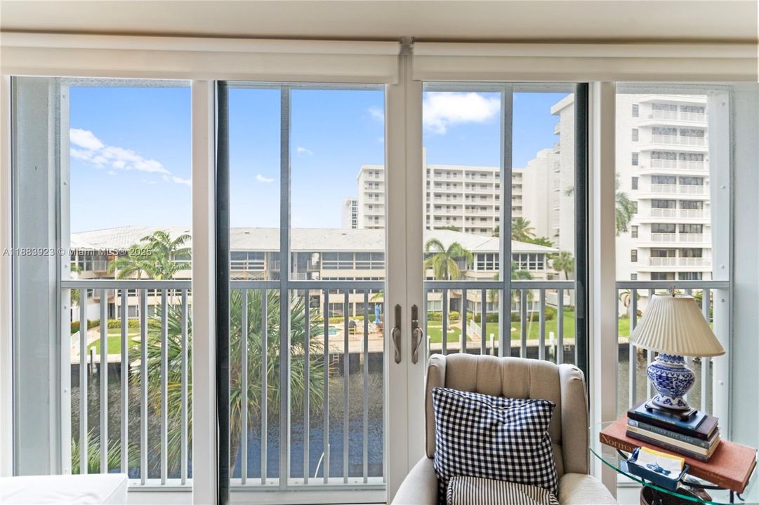 Vendido Recientemente: $425,000 (2 camas, 2 baños, 1295 Pies cuadrados)