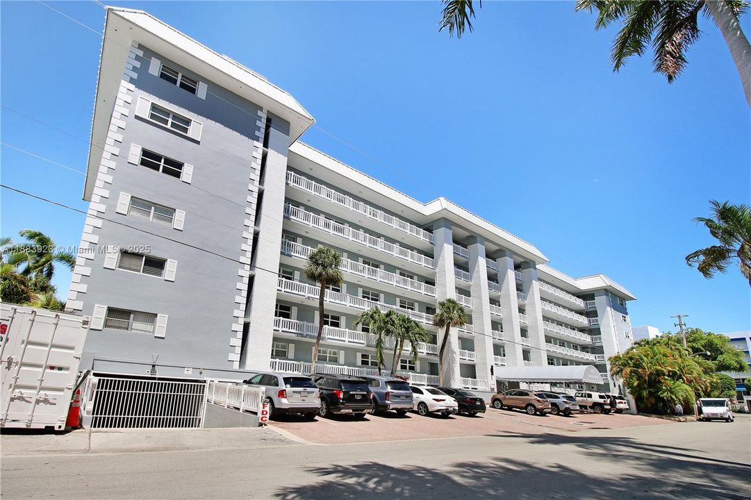 Vendido Recientemente: $425,000 (2 camas, 2 baños, 1295 Pies cuadrados)