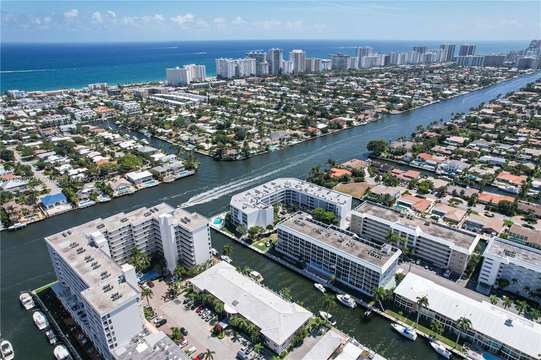 Vendido Recientemente: $425,000 (2 camas, 2 baños, 1295 Pies cuadrados)