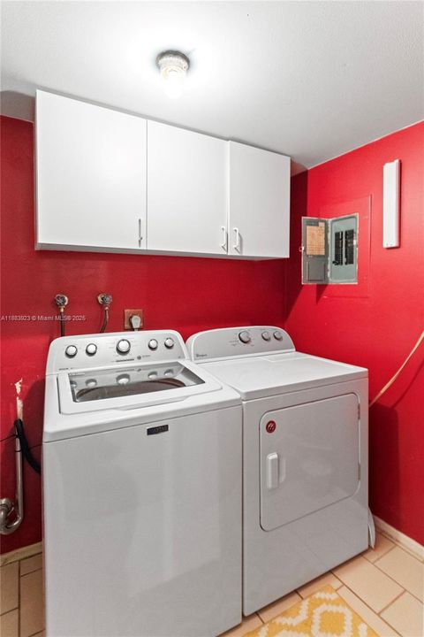 Vendido Recientemente: $425,000 (2 camas, 2 baños, 1295 Pies cuadrados)