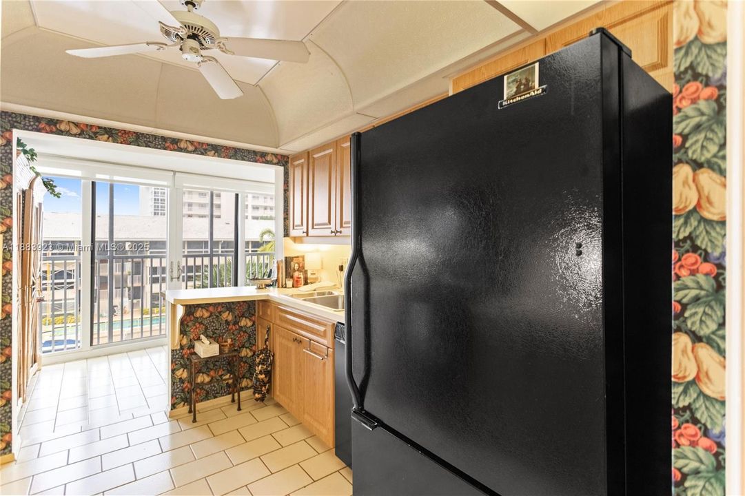 Vendido Recientemente: $425,000 (2 camas, 2 baños, 1295 Pies cuadrados)